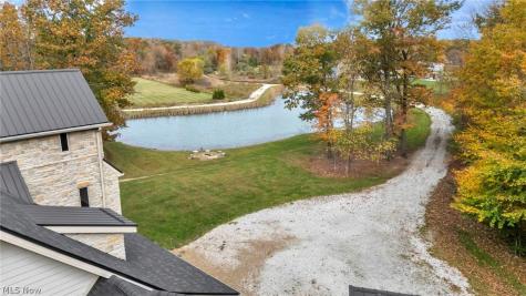 7184 Neff Road Valley City OH 44280