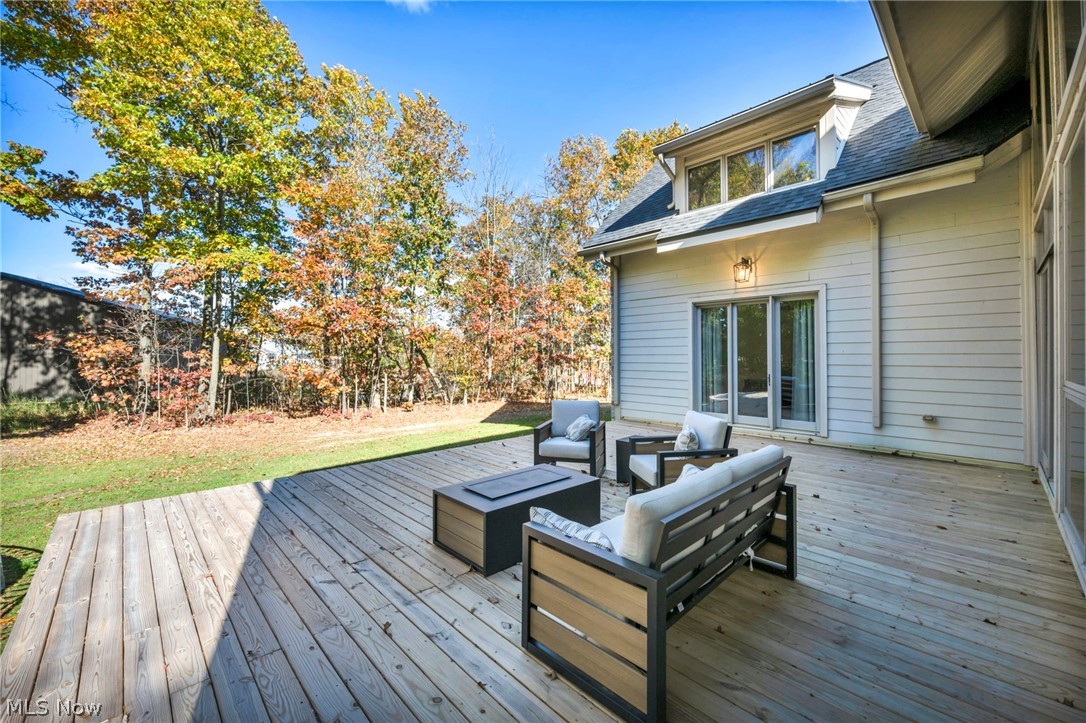 7184 Neff Road Valley City OH 44280