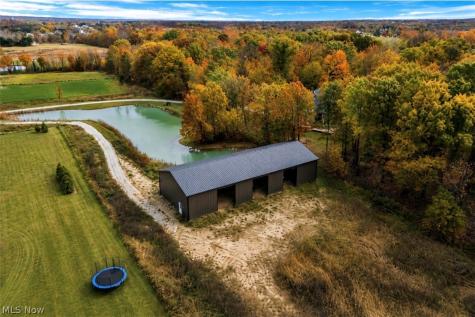 7184 Neff Road Valley City OH 44280
