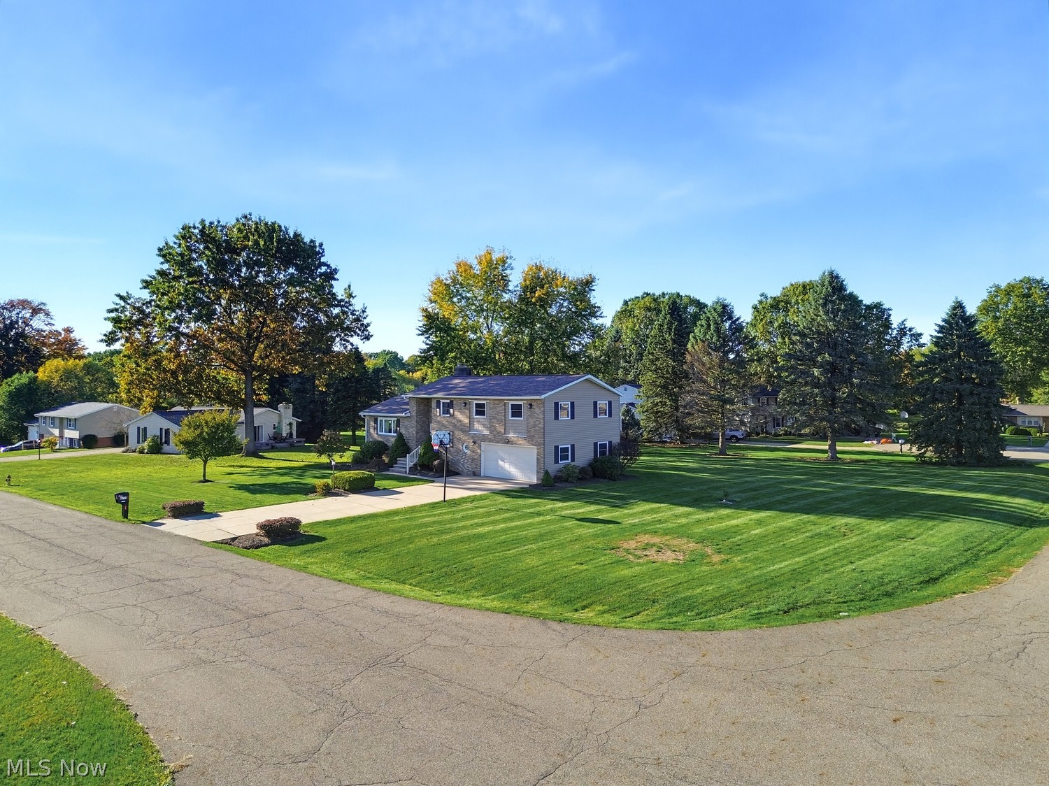 6775 Lake Cable Avenue NW North Canton OH 44720
