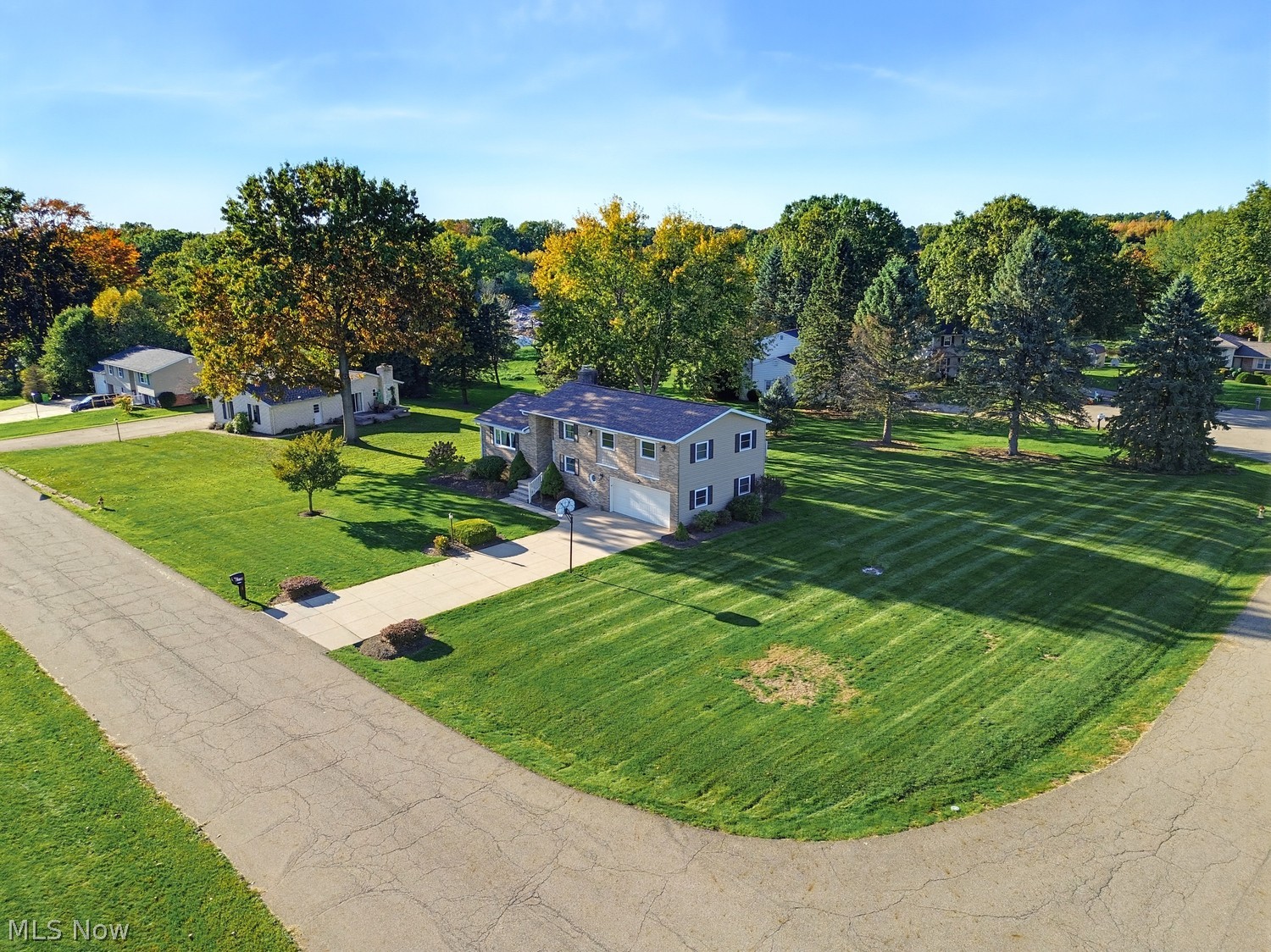 6775 Lake Cable Avenue NW North Canton OH 44720