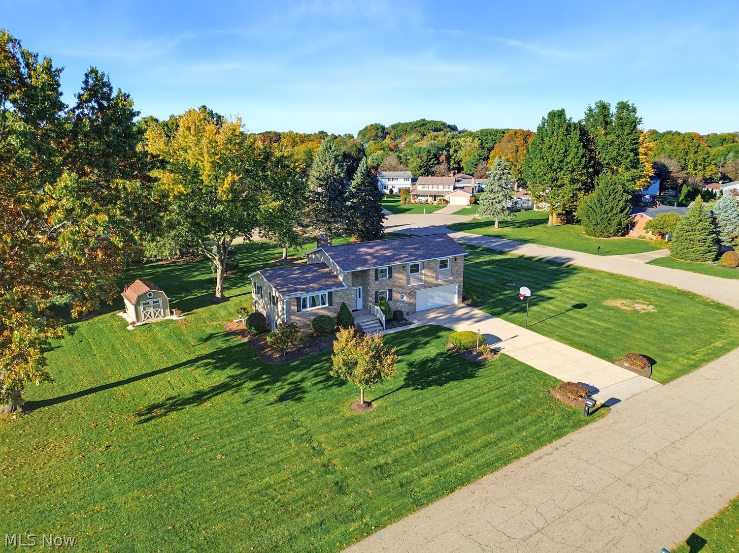 6775 Lake Cable Avenue NW North Canton OH 44720