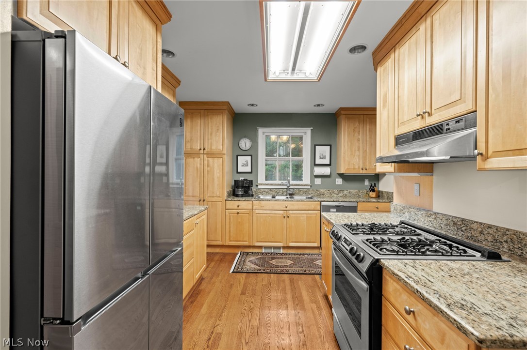 2709 Belvoir Boulevard Shaker Heights OH 44122