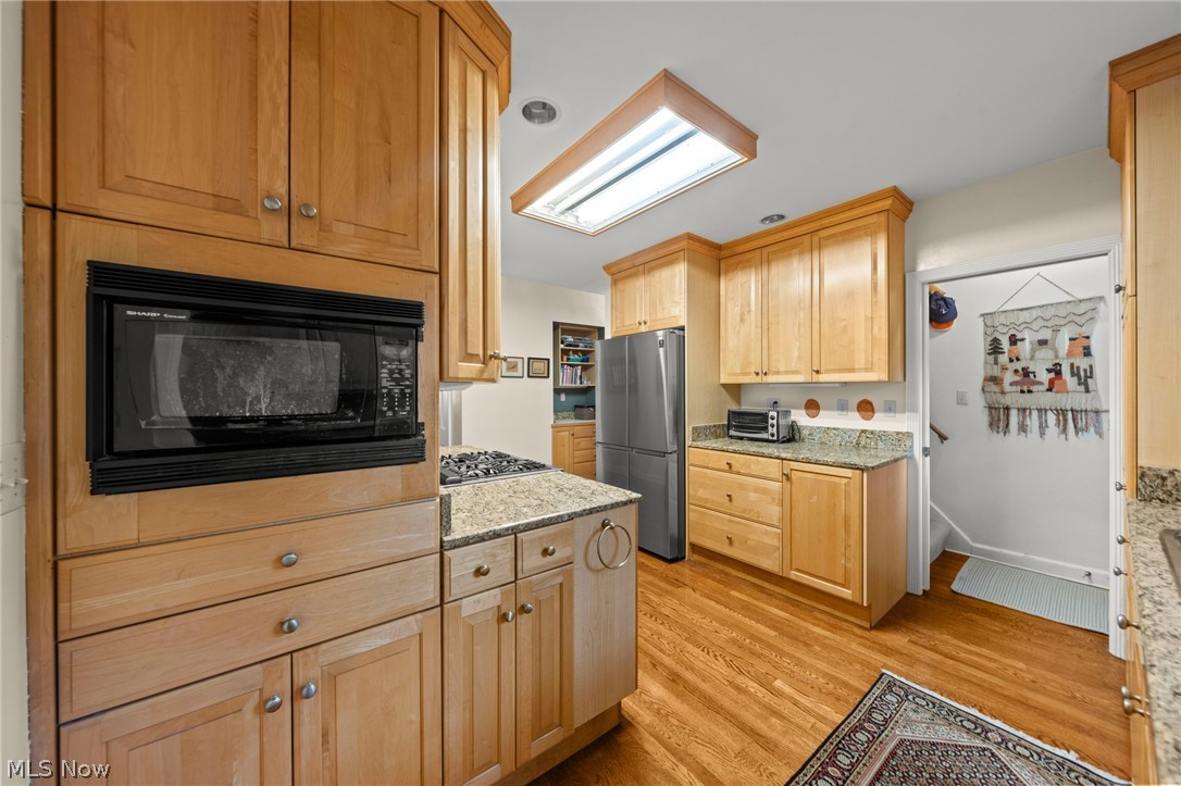 2709 Belvoir Boulevard Shaker Heights OH 44122