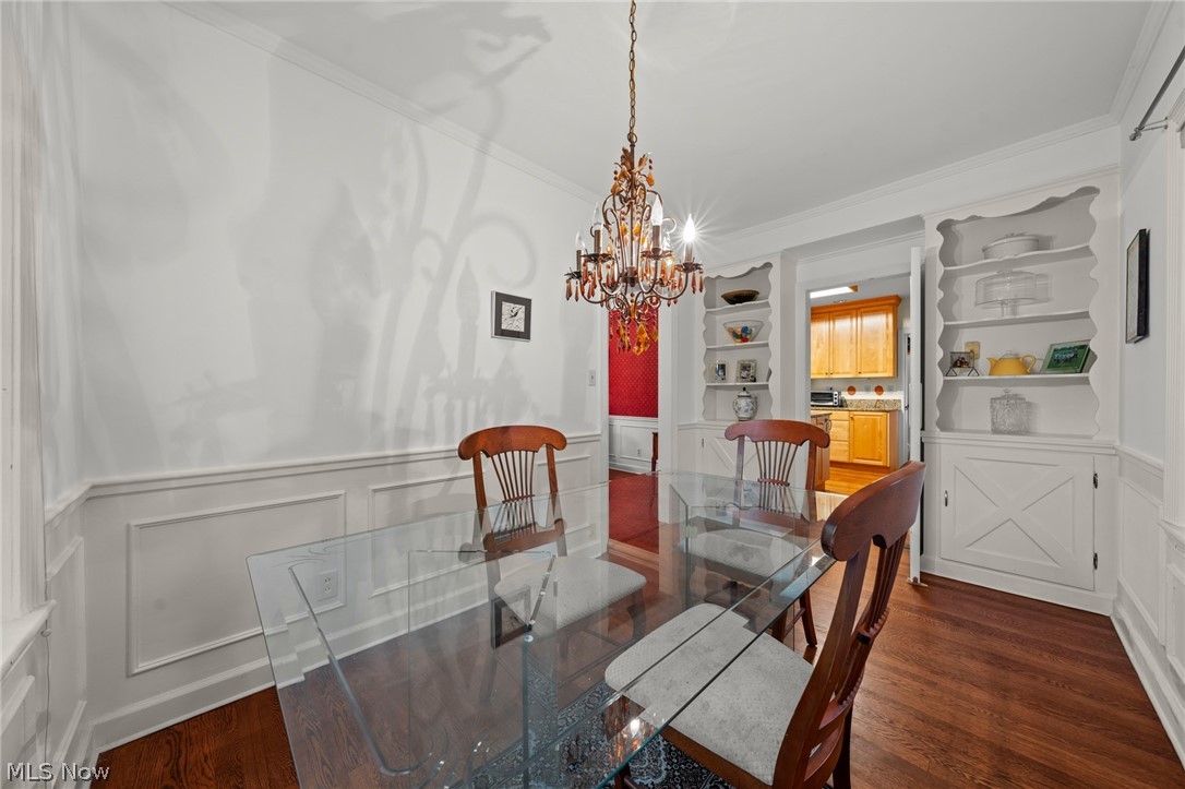 2709 Belvoir Boulevard Shaker Heights OH 44122
