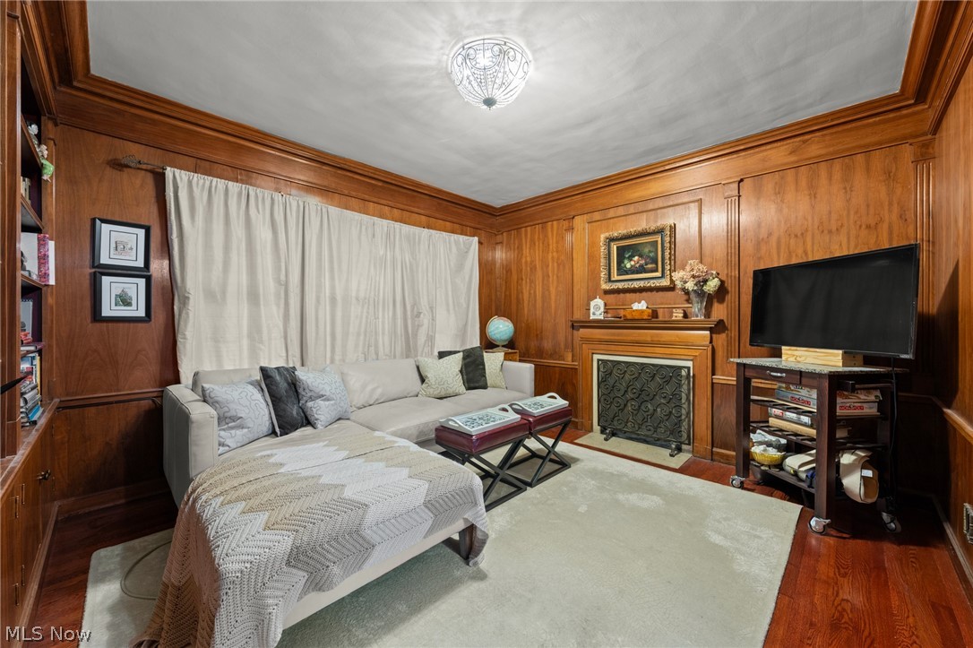 2709 Belvoir Boulevard Shaker Heights OH 44122