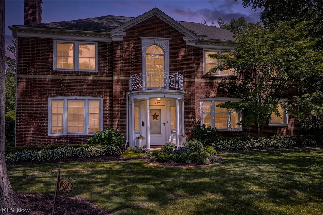 2709 Belvoir Boulevard Shaker Heights OH 44122
