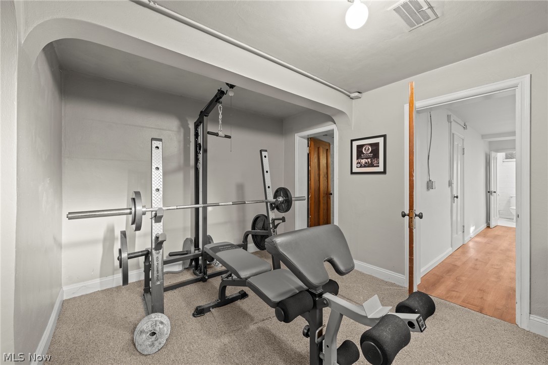2709 Belvoir Boulevard Shaker Heights OH 44122