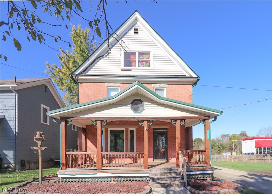 146 S Main Street Creston OH 44217