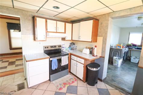 146 S Main Street Creston OH 44217