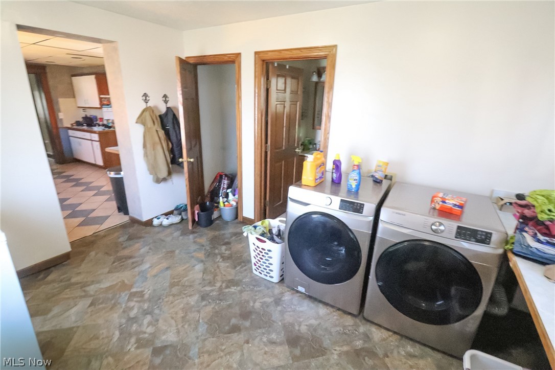 146 S Main Street Creston OH 44217