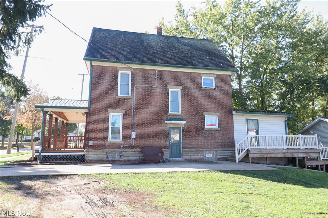 146 S Main Street Creston OH 44217