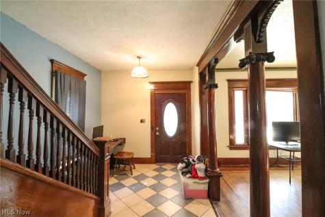 146 S Main Street Creston OH 44217