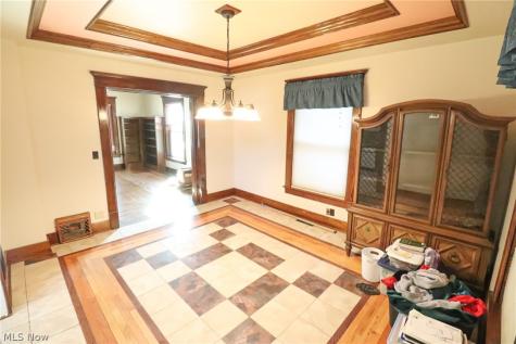 146 S Main Street Creston OH 44217