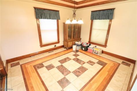 146 S Main Street Creston OH 44217