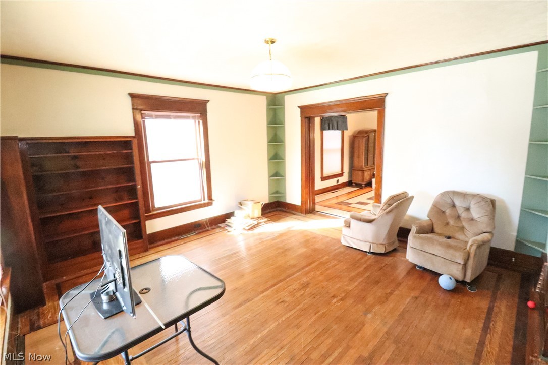 146 S Main Street Creston OH 44217