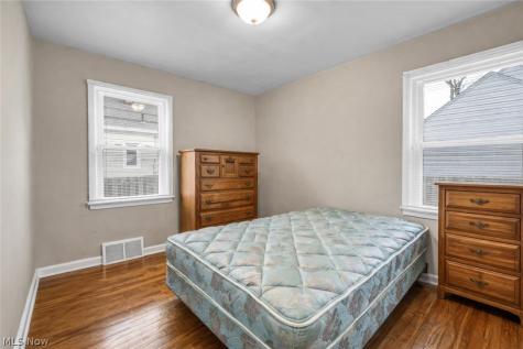 85 E 205th Street Euclid OH 44123