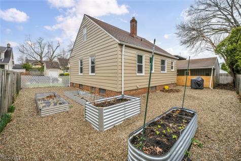 85 E 205th Street Euclid OH 44123