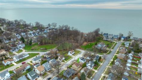 85 E 205th Street Euclid OH 44123