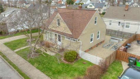 85 E 205th Street Euclid OH 44123