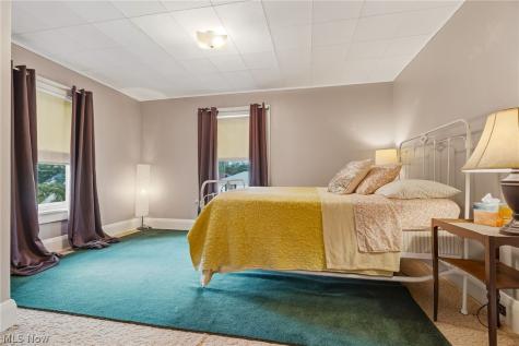 807 Campbell Circle NE Massillon OH 44646