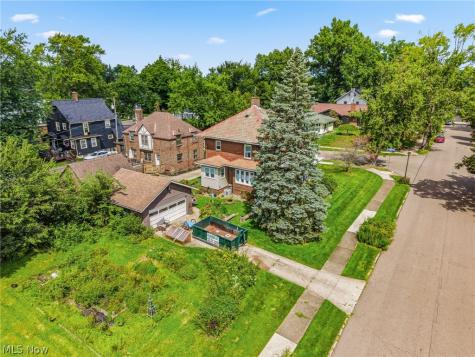807 Campbell Circle NE Massillon OH 44646
