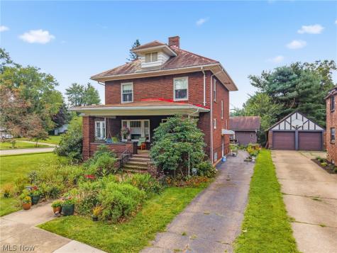 807 Campbell Circle NE Massillon OH 44646