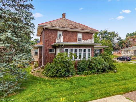 807 Campbell Circle NE Massillon OH 44646