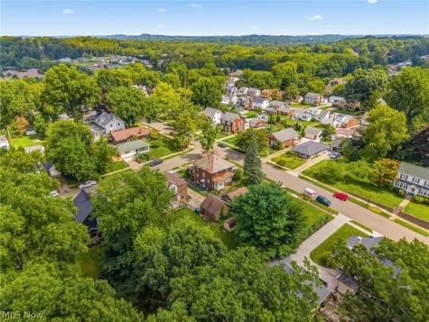 807 Campbell Circle NE Massillon OH 44646