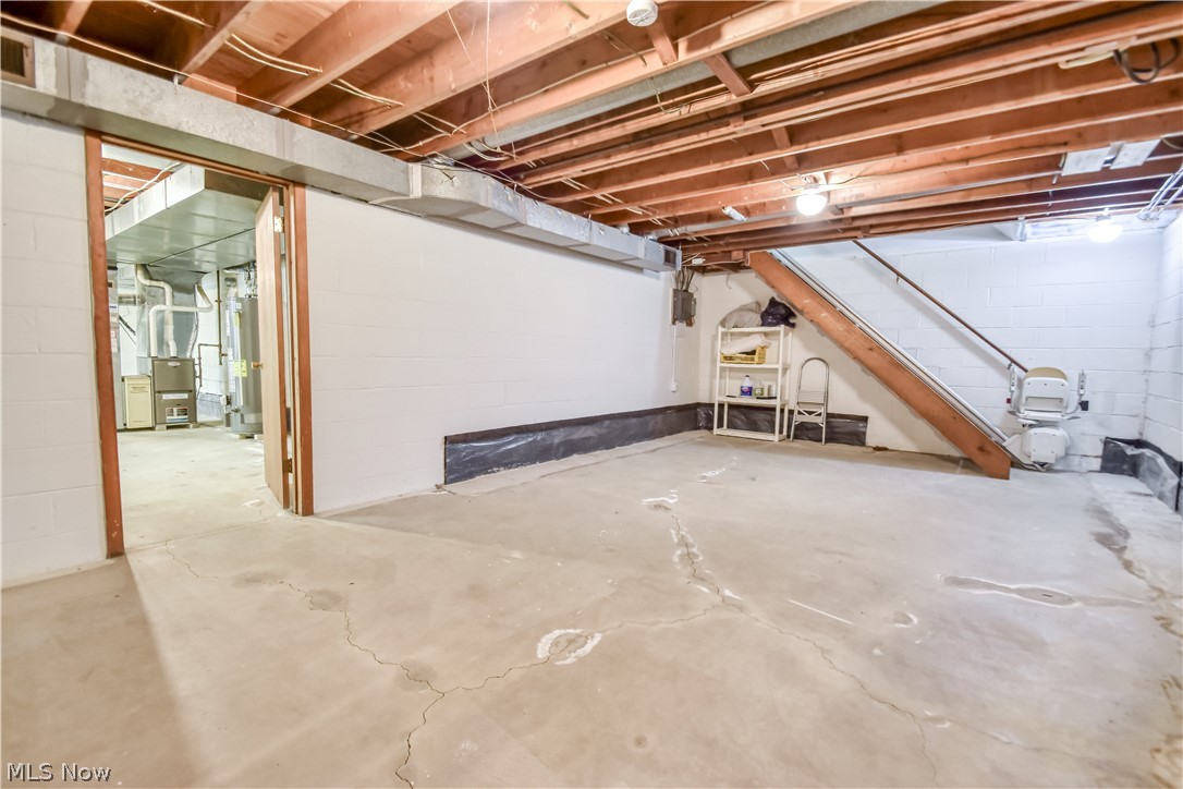956 Mill Street Conneaut OH 44030