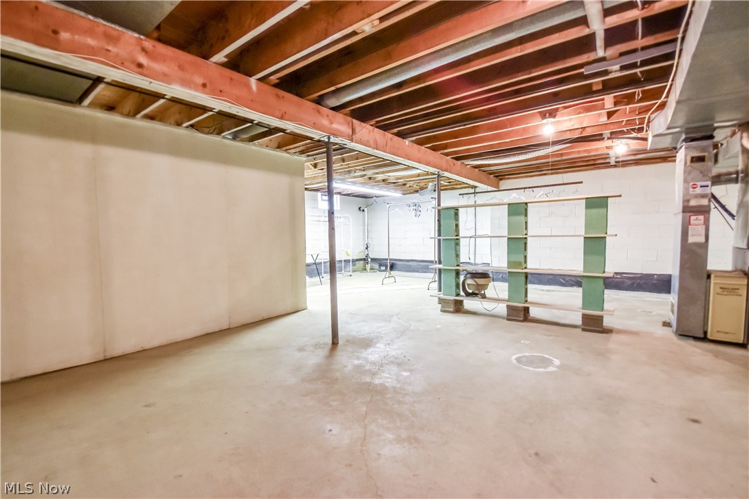 956 Mill Street Conneaut OH 44030