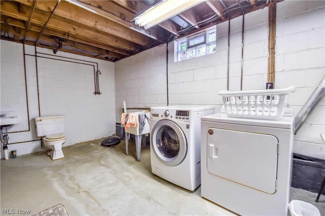 956 Mill Street Conneaut OH 44030