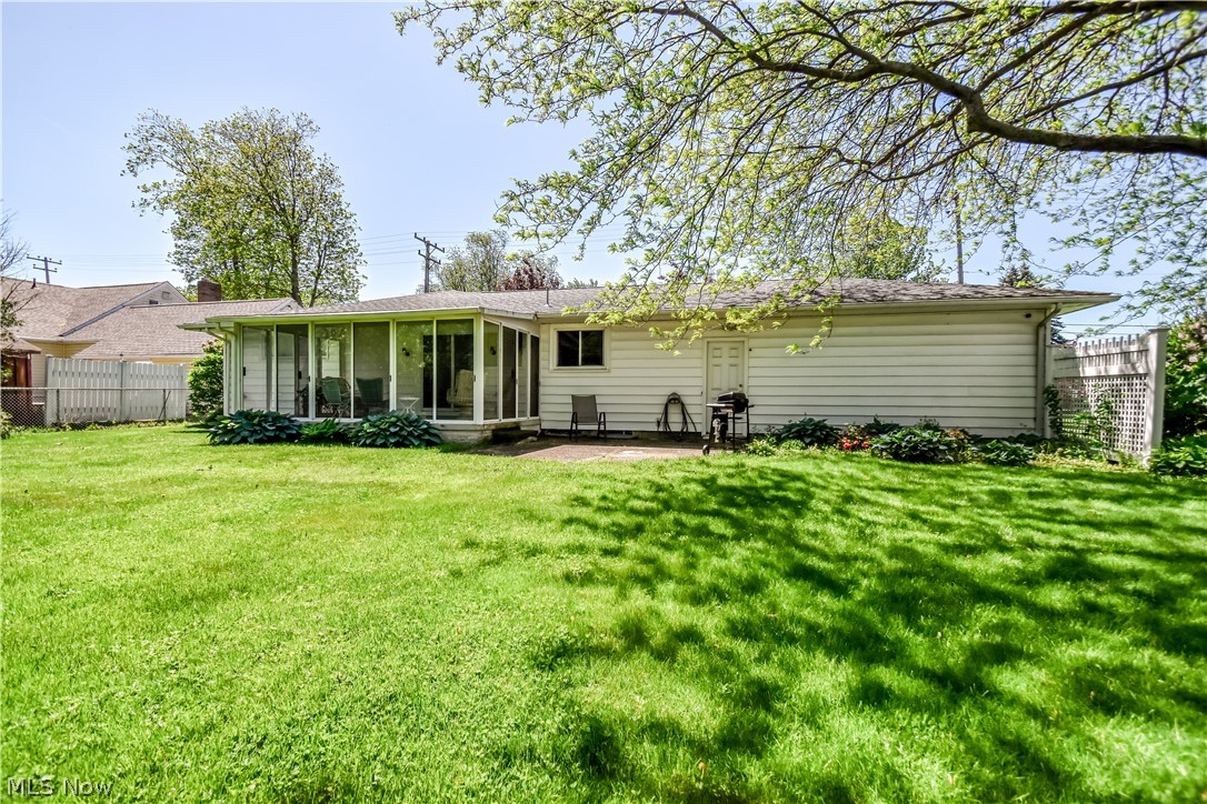 956 Mill Street Conneaut OH 44030