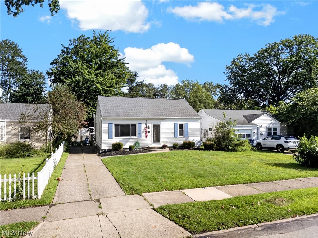 27834 Rexford Road Bay Village OH 44140