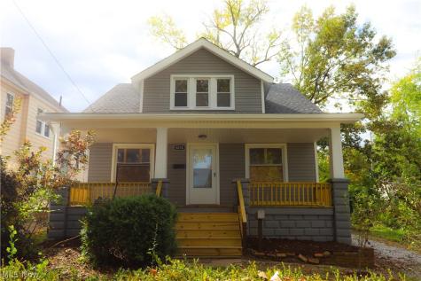 8216 Vineyard Avenue Cleveland OH 44105