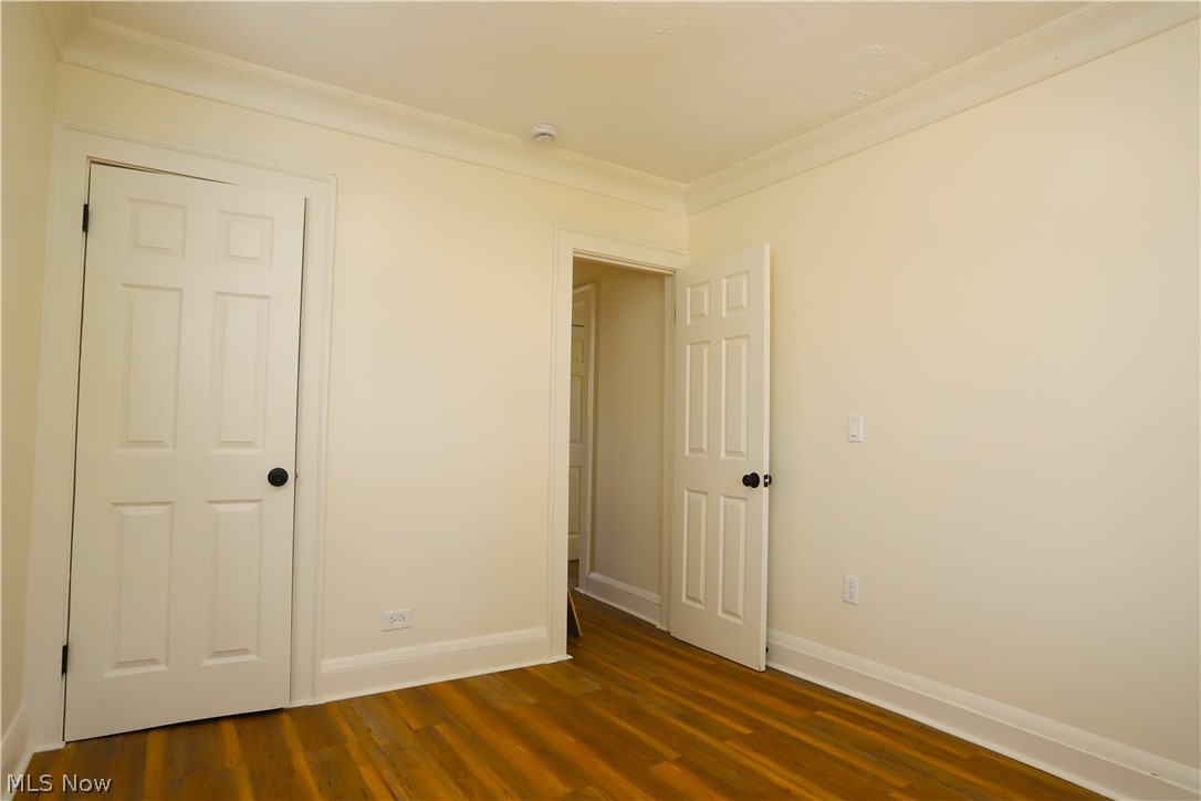 8216 Vineyard Avenue Cleveland OH 44105