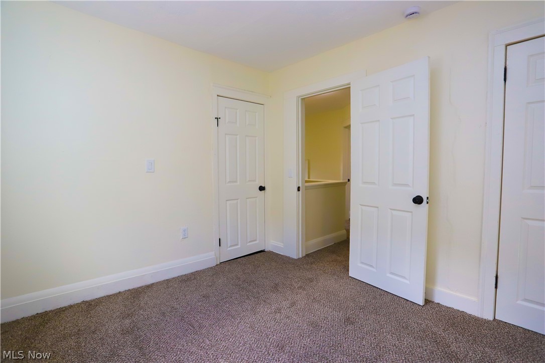 8216 Vineyard Avenue Cleveland OH 44105