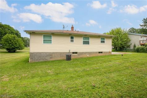 472 Columbine Avenue Akron OH 44312