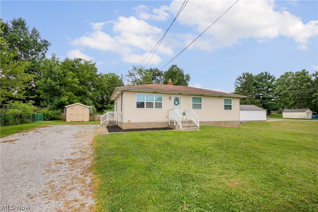 472 Columbine Avenue Akron OH 44312