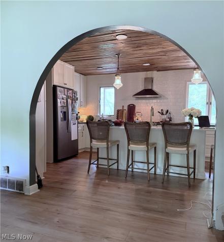 25436 Halburton Road Beachwood OH 44122