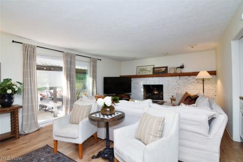 25436 Halburton Road Beachwood OH 44122