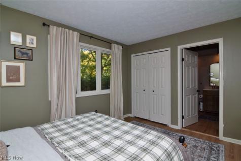 25436 Halburton Road Beachwood OH 44122