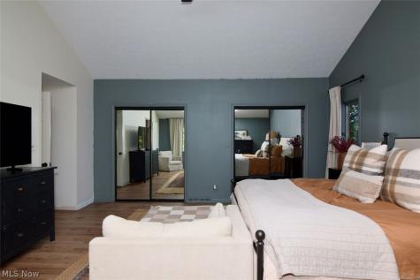 25436 Halburton Road Beachwood OH 44122