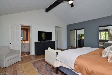 25436 Halburton Road Beachwood OH 44122
