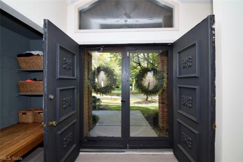 25436 Halburton Road Beachwood OH 44122