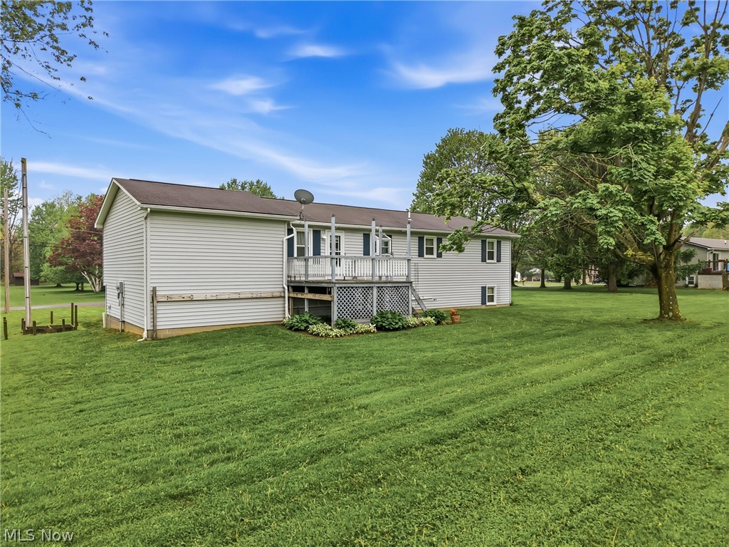 42866 Apples Way Drive Leetonia OH 44431