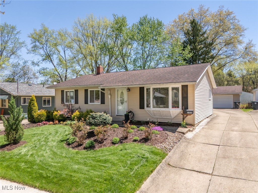 1069 Middlecoff Drive Akron OH 44313