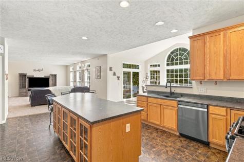 7372 Meadow Brooke Way Northfield OH 44067