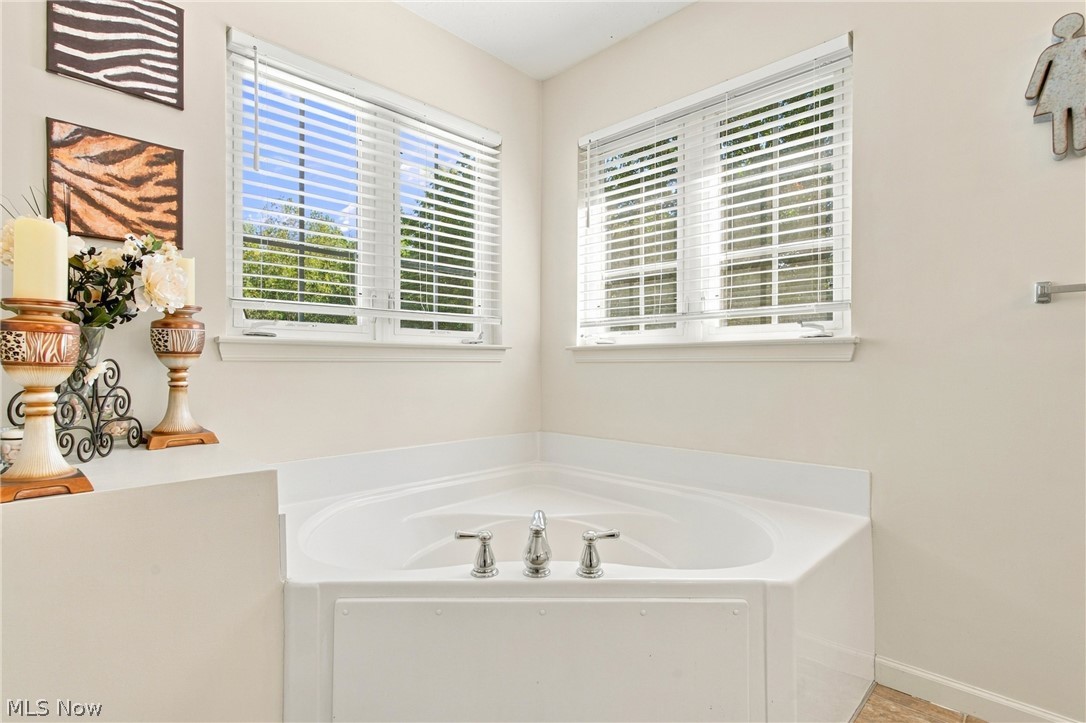 7372 Meadow Brooke Way Northfield OH 44067