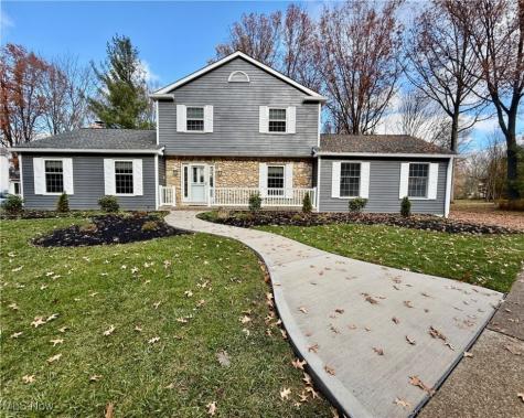 34 Chadbourne Drive Hudson OH 44236
